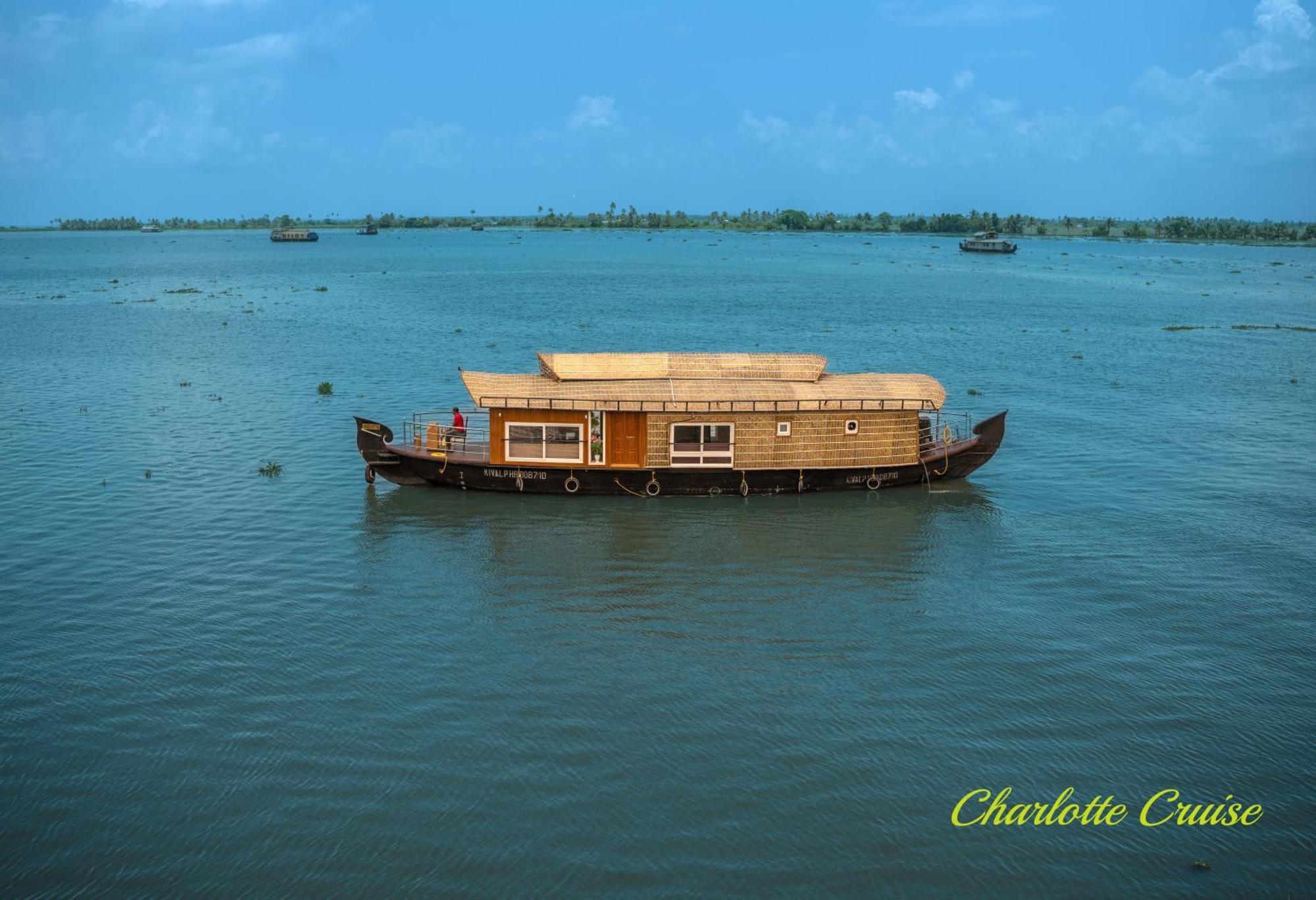 מלון Alappuzha Charlotte Cruise House Boat מראה חיצוני תמונה